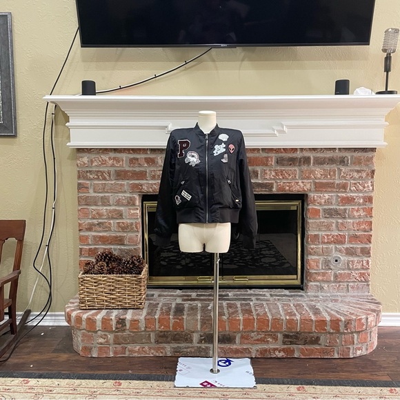 Pull & Bear Varsity jacket with colorful badges / M / NWOT - Picture 11 of 16